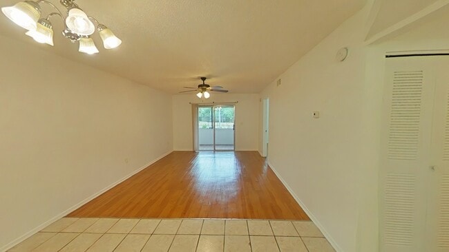 Building Photo - 380 2nd Ave N