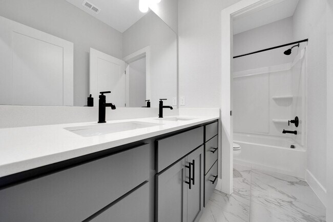 Building Photo - COMING SOON!!!  Beautiful Townhome!