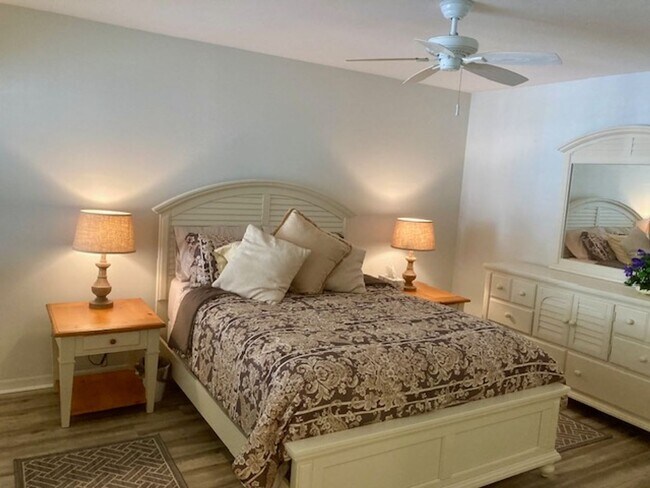 Building Photo - Meadowcrest Condo for Rent