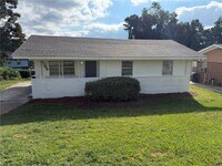 Building Photo - 4009 Ester Dr SW