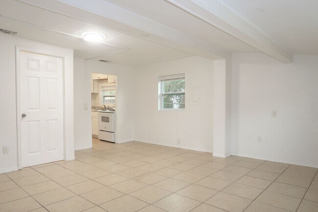 Building Photo - 4829 6th St