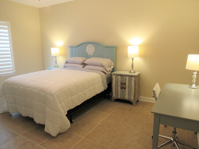 Building Photo - 468 Bouchelle Dr