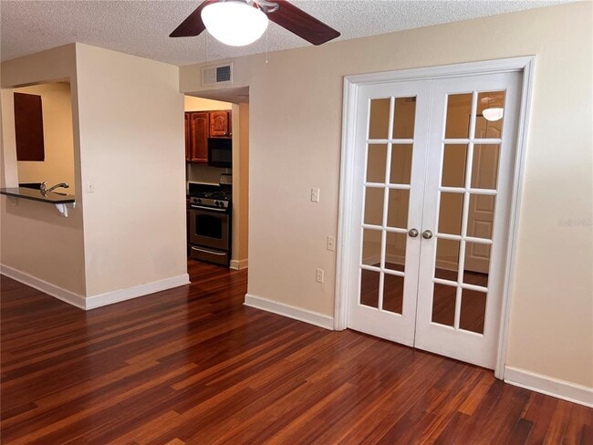 Building Photo - 2031 Dixie Belle Dr