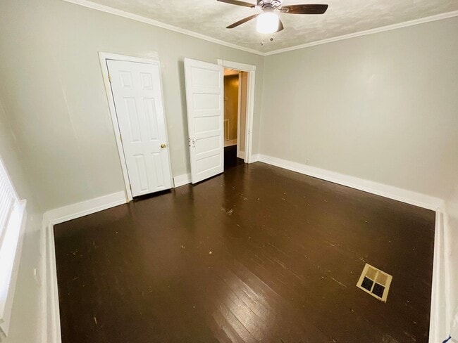 Building Photo - 3BR/1BA Home