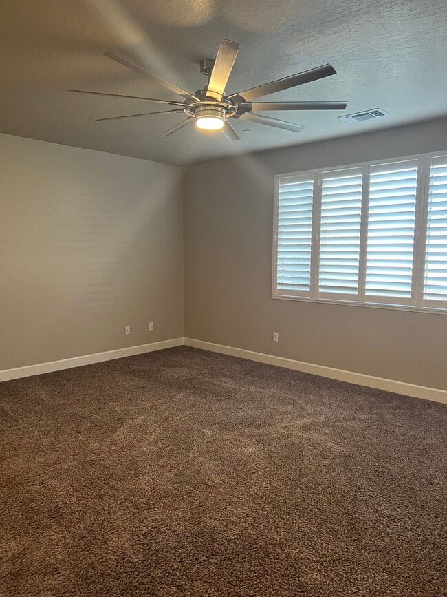 Building Photo - Charming 3 bedroom 2 bathroom with an office, located in Quail Run