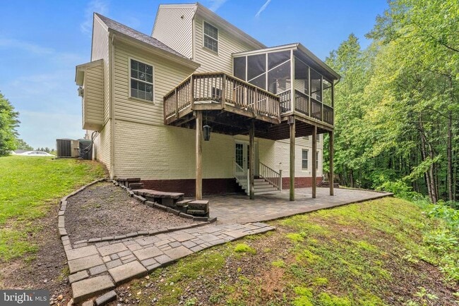 Building Photo - 10105 Cotter Ct