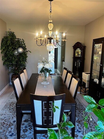 Building Photo - 6 Kara Ct