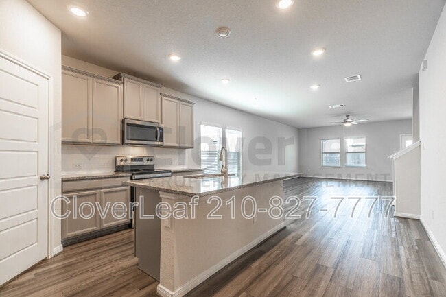 Building Photo - 9510 Fls Cyn Blvd