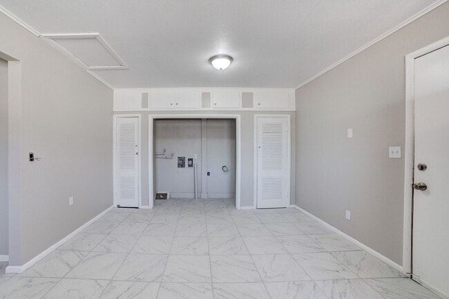 Building Photo - Recently Updated 3 Bed 1 Bath Rental Home