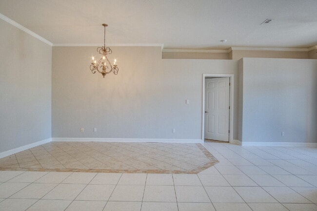 Building Photo - Spacious Pace Home with Office, Fireplace & Pergola