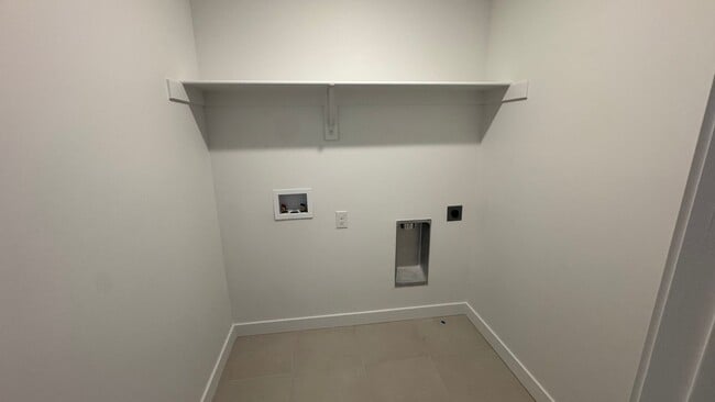 Building Photo - Brand new 3 Bedroom 3 Bath in Payson!