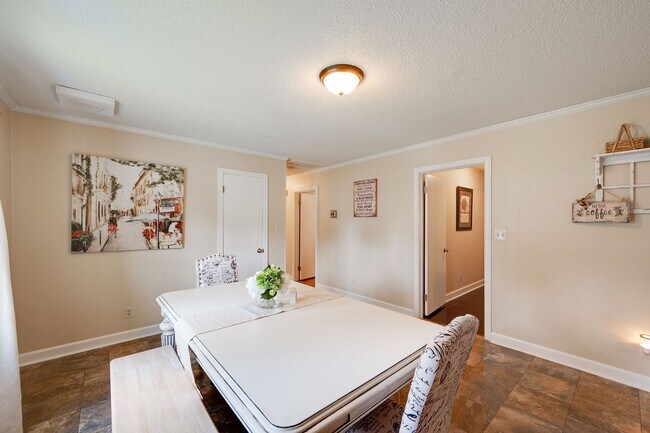 Building Photo - 2508 Canal Dr NW
