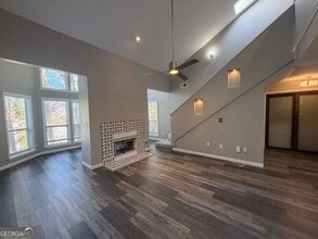 Building Photo - 133 McGill Park Ave NE