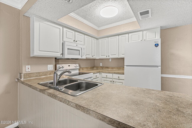 Building Photo - 100 Fairway Park Blvd