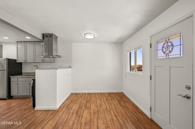 Building Photo - 3609 Fillmore Ave
