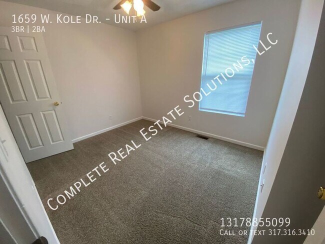 Building Photo - 1659 W Kole Dr