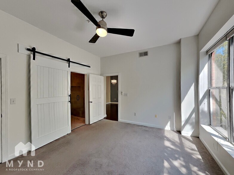 Building Photo - 200 S Dawson St