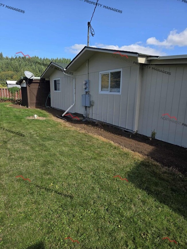 Building Photo - 105 Engle Dr