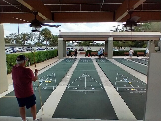 Building Photo - 2903 Victoria Cir