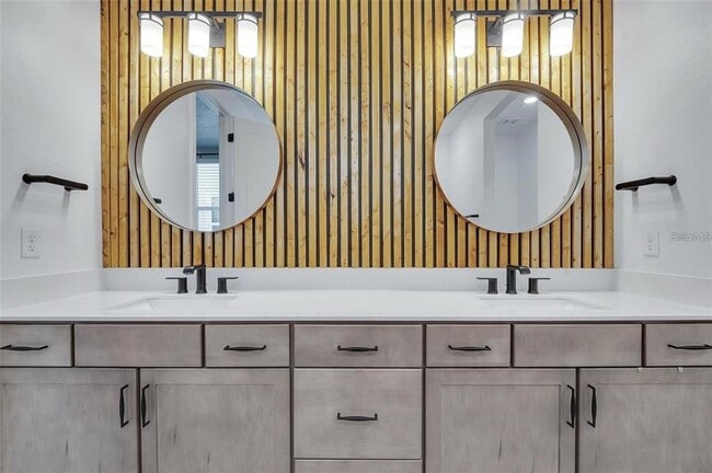 Building Photo - 6494 Rover Wy