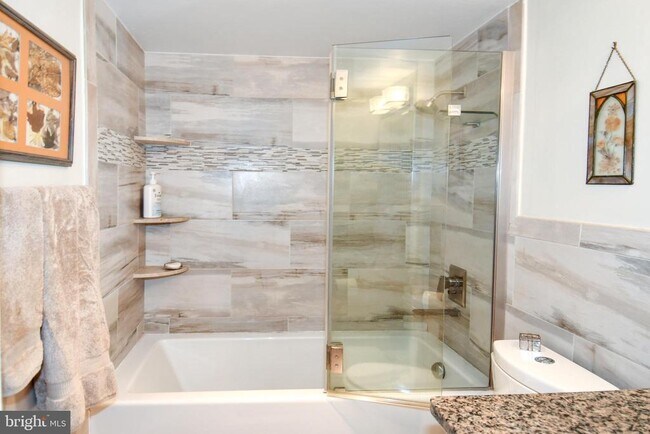 Building Photo - 1435 4th St SW