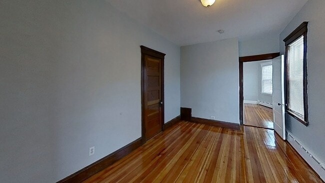 Building Photo - 152 Minot St