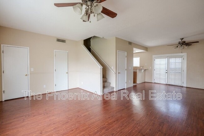 Building Photo - 2985 N Oregon St