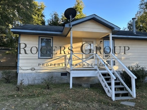 Building Photo - #450 - 543-545 Horner St Duplex