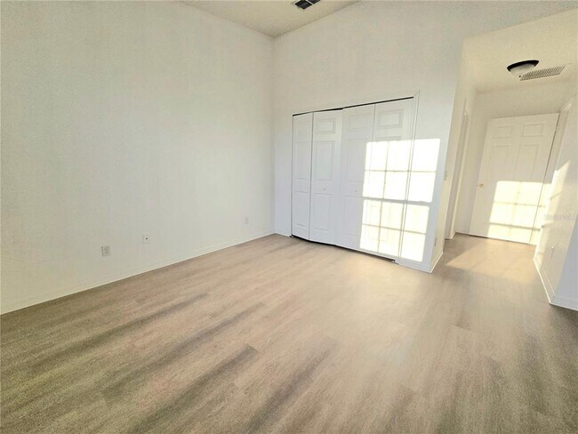Building Photo - 13241 Opal Court North