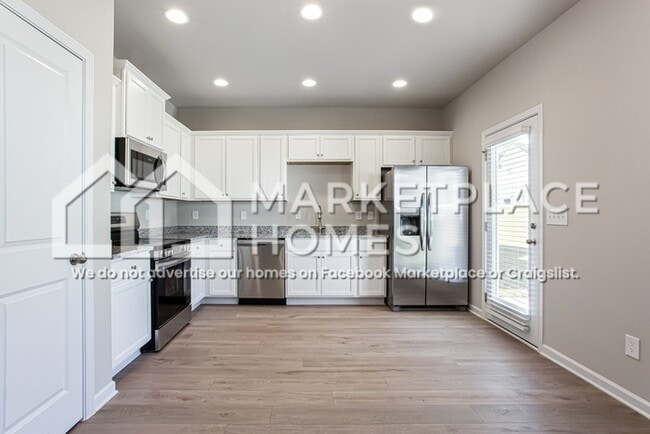 Building Photo - 223 W L Miller Dr