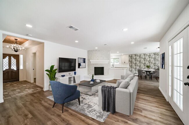 Building Photo - 2742 Triway Ln