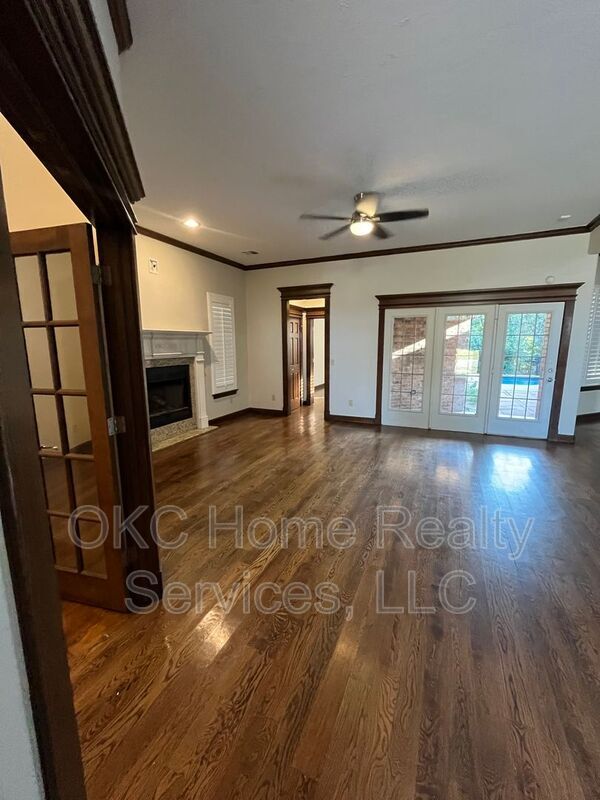 Building Photo - 1216 NW 190th Pl