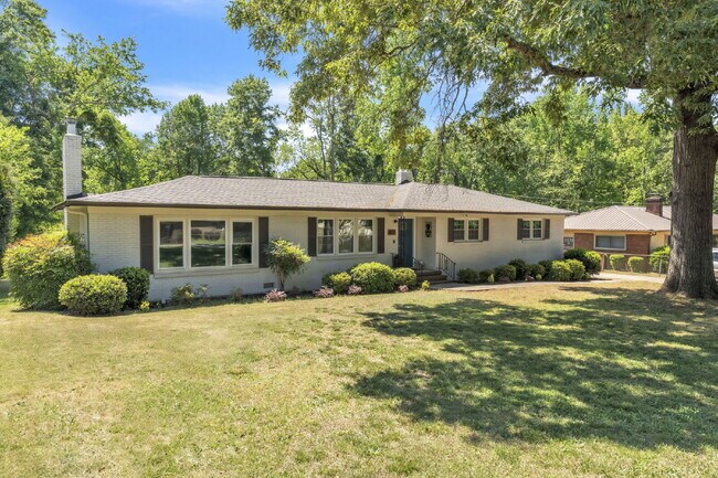 Building Photo - Renovated 3 Bed / 1.5 Bath Home with Open Floor Plan & Two Spacious Living Areas $1,975/mo rent