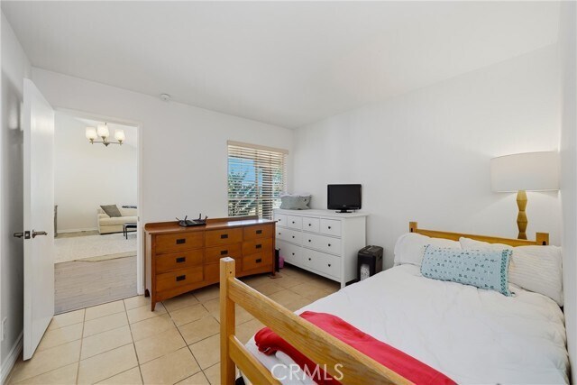 Building Photo - 1505 Canterbury Cir