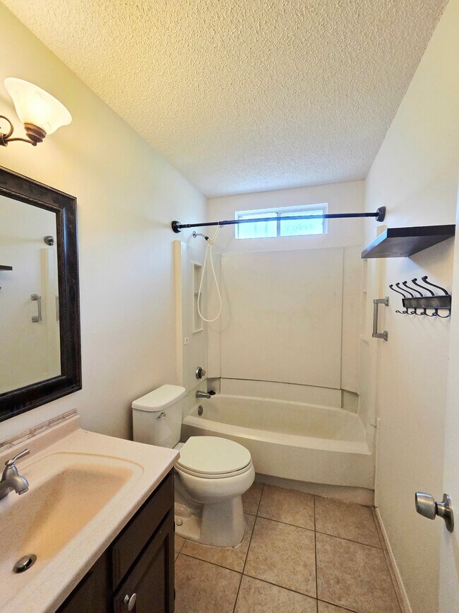 Building Photo - 3218 Glade Springs Dr