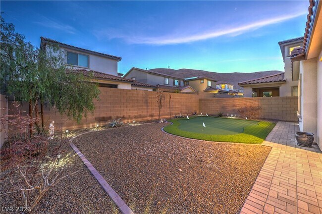 Building Photo - 3213 Molinos Dr