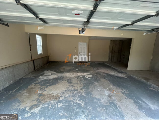 Building Photo - 15 Hidden Mill Ct