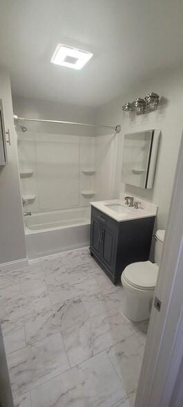 Building Photo - 1615 Washington Ave