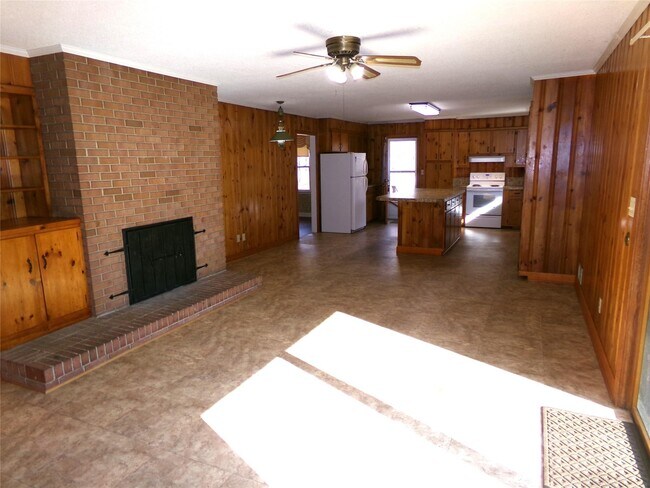 Building Photo - 507 Valleyview Dr