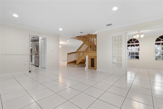 Building Photo - 8820 SW 57th St