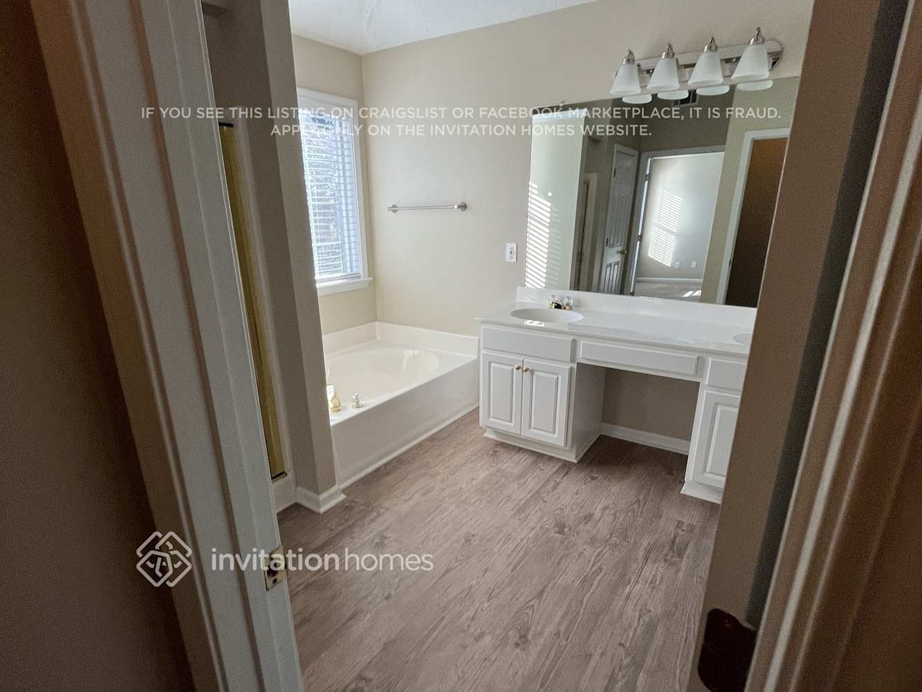 Building Photo - 2290 Grand Jct