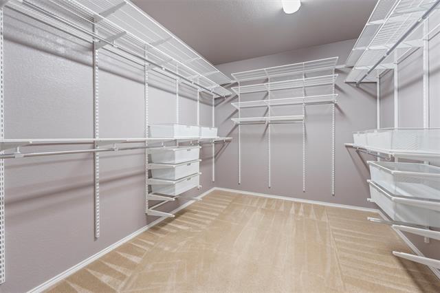 Building Photo - 500 Braewick Dr