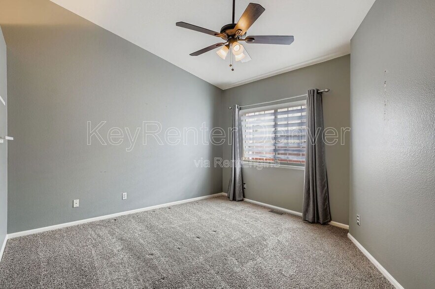 Building Photo - 6408 Zang St