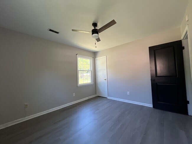 Building Photo - 3510 Cypress Pond Dr