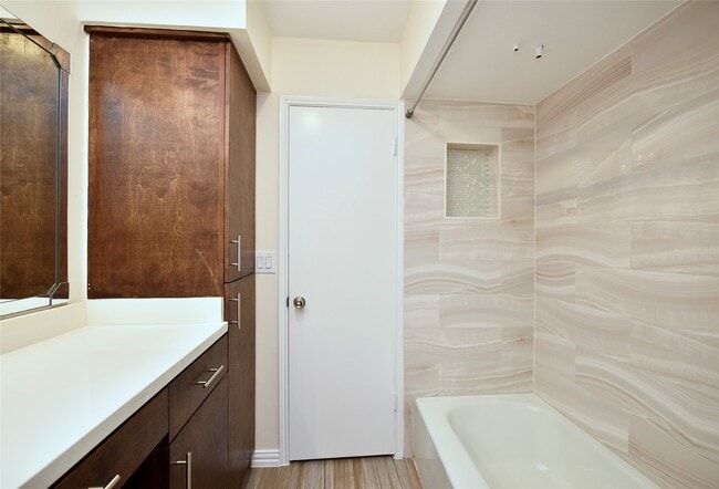 Building Photo - 14573 Misty Meadow Ln