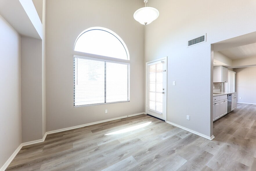 Building Photo - 7041 W McRae Way