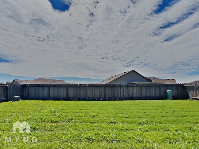 Building Photo - 2614 Ski Lodge Dr