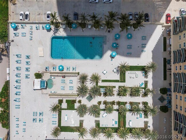 Building Photo - 2501 S Ocean Dr