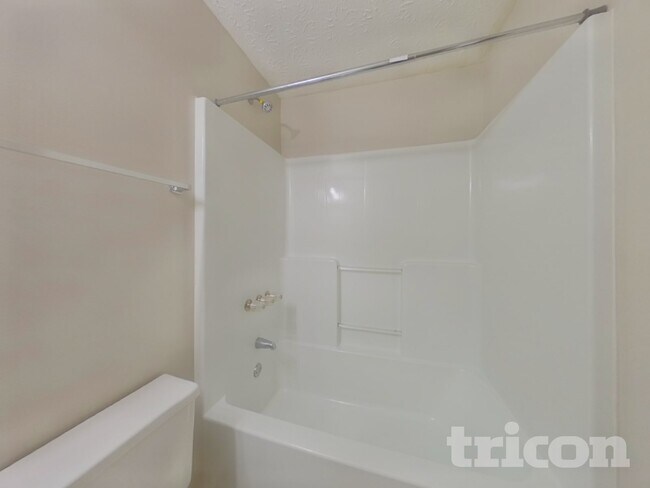 Building Photo - 114 Scarborough Ct