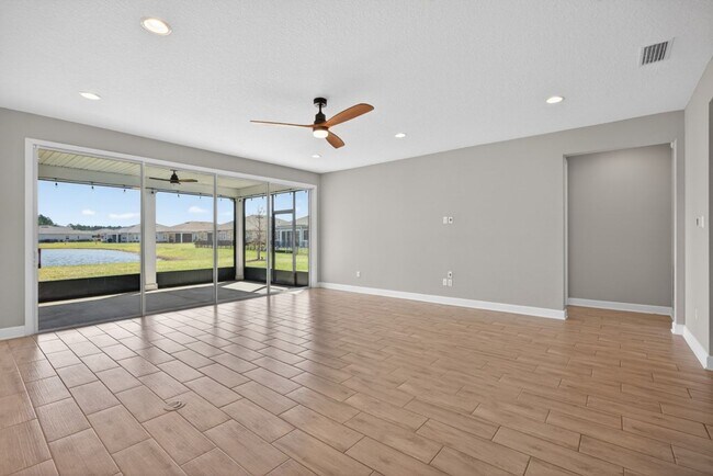 Building Photo - 85614 Fall River Pkwy